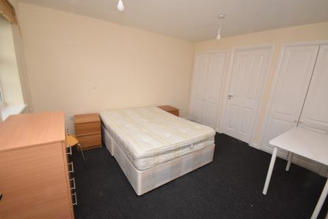 6 bedroom house to rent, The Runway, Hatfield AL10