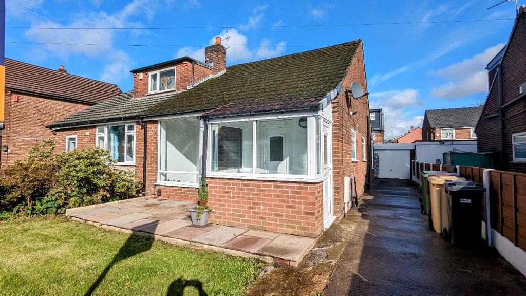 Derwent Drive, Kearsley, Bolton 2 bed bungalow £199,950