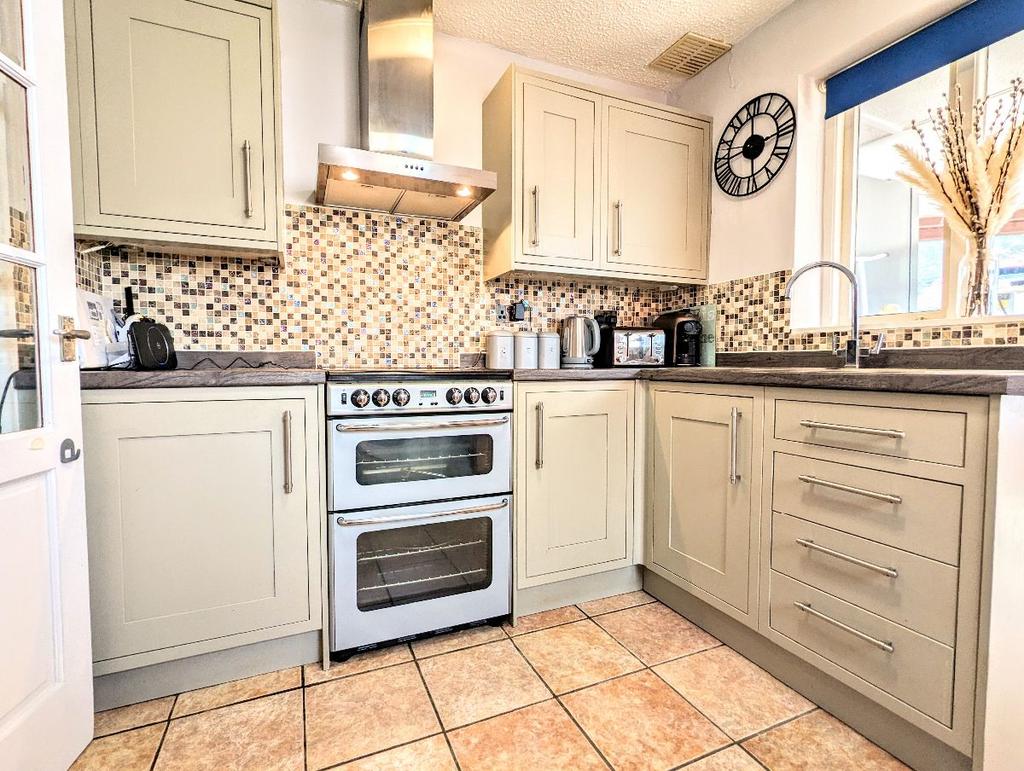 Harrowby Fold, Farnworth, Bolton 2 bed detached house for sale £190,000