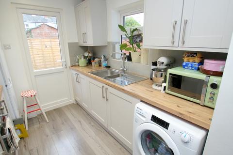 2 bedroom terraced house to rent, 5 Leighton Road Cheltenham GL52 6BD