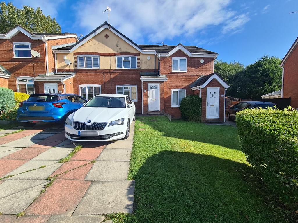 Henley Grove, Bolton 2 bed mews £725 pcm (£167 pw)