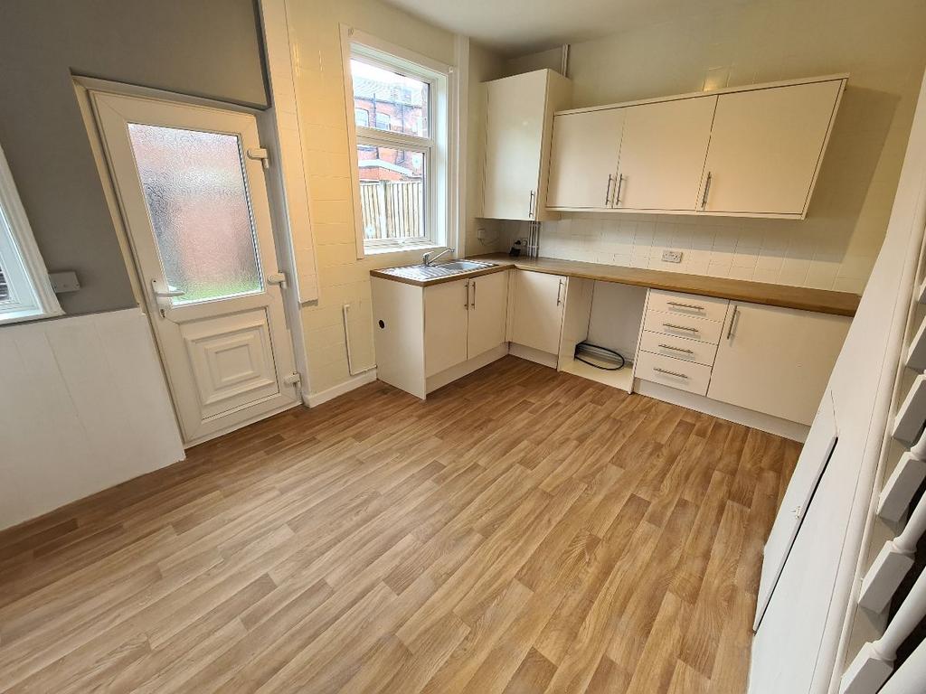 Rowena Street, Bolton 2 bed terraced house £795 pcm (£183 pw)