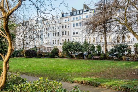 2 bedroom flat for sale, Cornwall Gardens, South Kensington, London, SW7