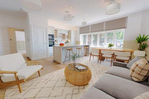 1 bedroom flat for sale - Churchills Manor, The Firs, High St, Whitchurch, Aylesbury, HP22