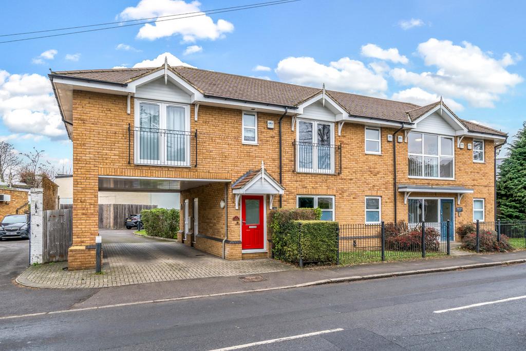 Ader Court, 9 Green Lane, Shepperton... 2 bed flat for sale £294,000