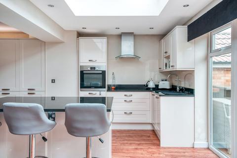 15 Durrant Way, Orpington, BR6 7EH