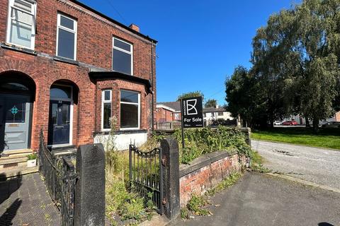 3 bedroom semi-detached house for sale, Hazelhurst Road, Manchester M28