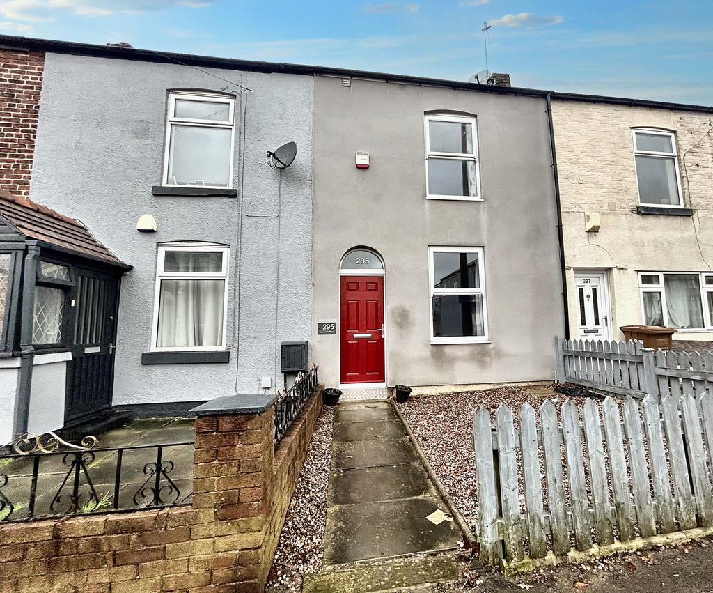 Swinton, Manchester M27 2 bed terraced house for sale £189,000