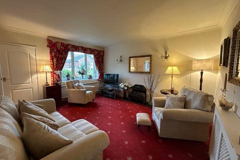 13 Chalfont Drive, Worsley, Manchester, M28 7FR