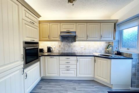 13 Chalfont Drive, Worsley, Manchester, M28 7FR