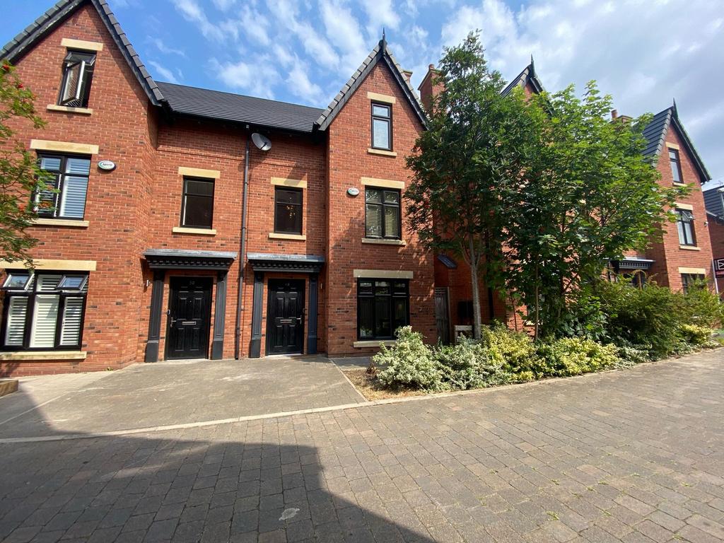 Worsley, Manchester M28 4 bed semidetached house to rent £1,850 pcm