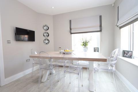 17 Archer Close, Coopersale, Epping, CM16 7FG