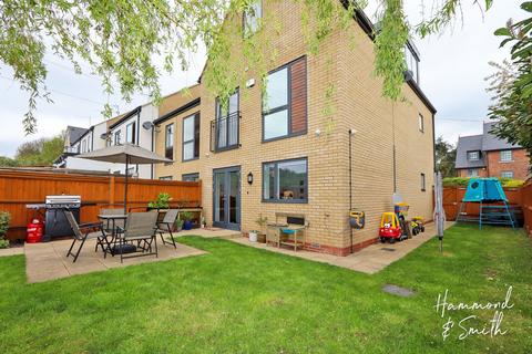 1 Meadow View Ivy Chimneys, Epping, CM16 4FL