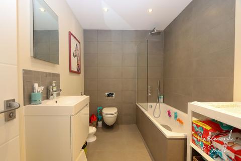 1 Meadow View Ivy Chimneys, Epping, CM16 4FL