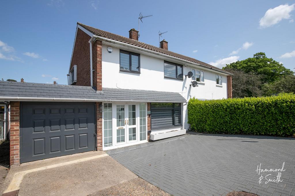 Harlow, Harlow CM20 3 bed semidetached house for sale £490,000