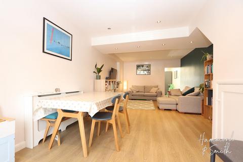 43 Allnutts Road, Epping, CM16 7BE