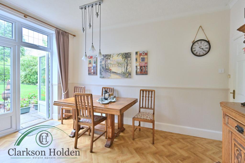 Breakfast Room