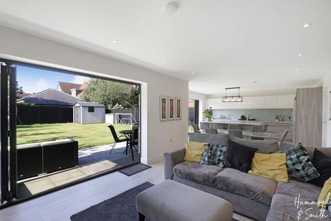 13 Lower Bury Lane, Epping, CM16 5HA