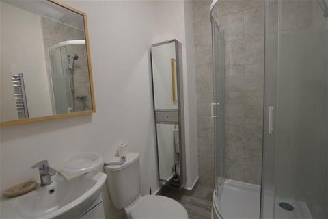 2 bedroom apartment to rent, Balaam Street, Plaistow, E13