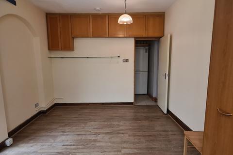 262 East Barnet Road, Barnet, EN4 8TD