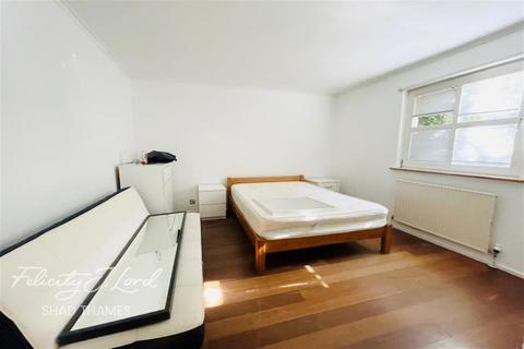 4 bedroom end of terrace house to rent - Queen of Denmark Court, Surrey Quays, SE16
