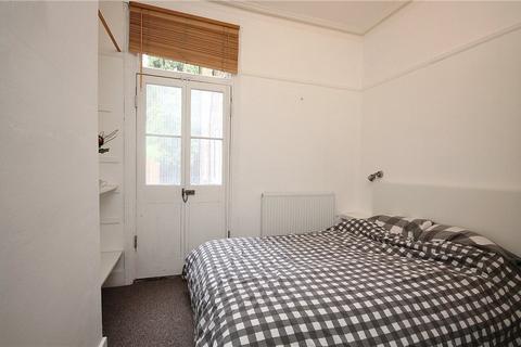 1 bedroom apartment to rent, Connaught Road, Ealing, W13