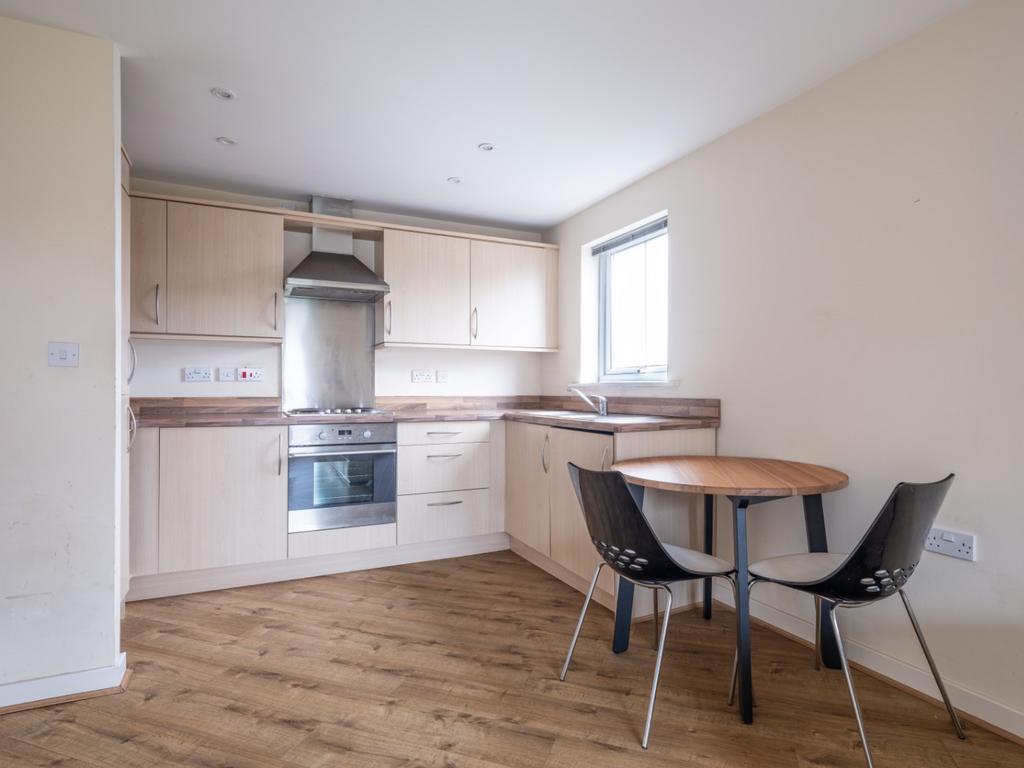 Apartment in Newcastle upon Tyne, Tyne and Wear - View 3