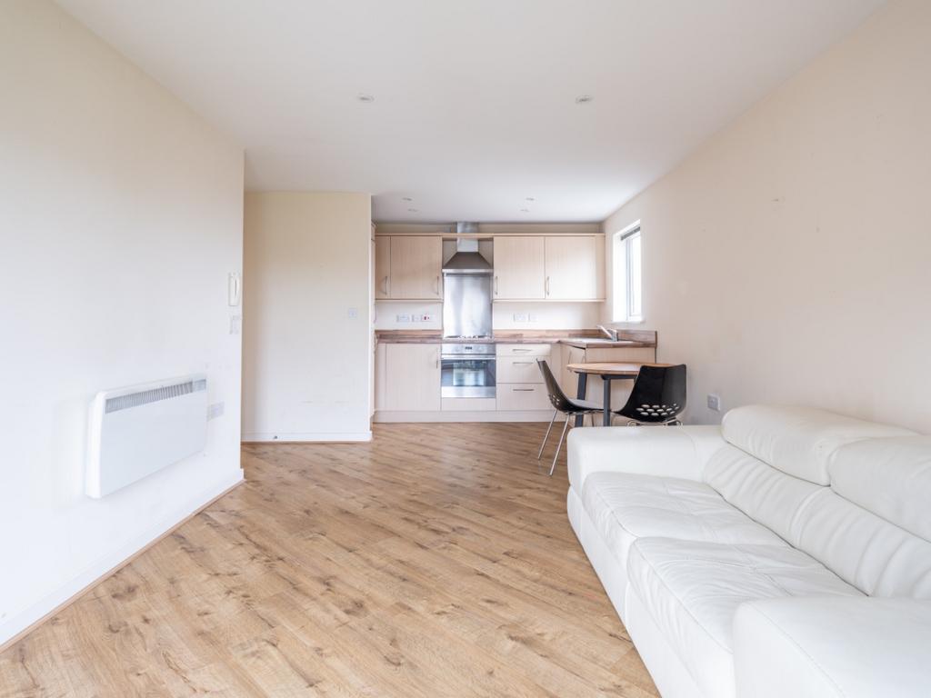 Apartment in Newcastle upon Tyne, Tyne and Wear - View 4