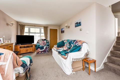 16 Haydock Close, Alton, GU34 2TL