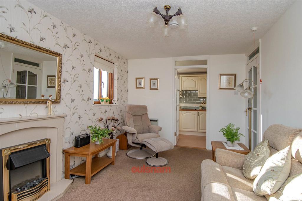 The Crescent, Bromsgrove, Worcestershire, B60 2 bed apartment for sale