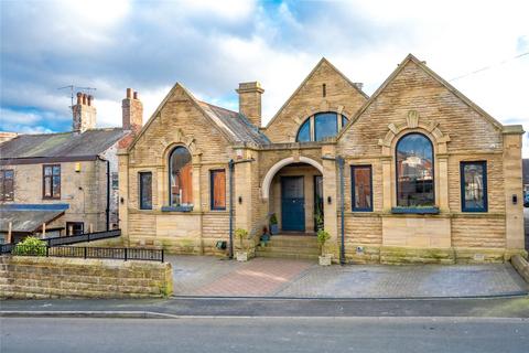 5 bedroom detached house for sale, The Pinnacles, Back Green, Churwell, Leeds, West Yorkshire