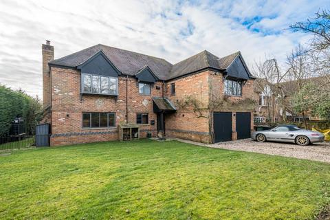 5 bedroom detached house to rent, The Green,  Nettlebed,  RG9