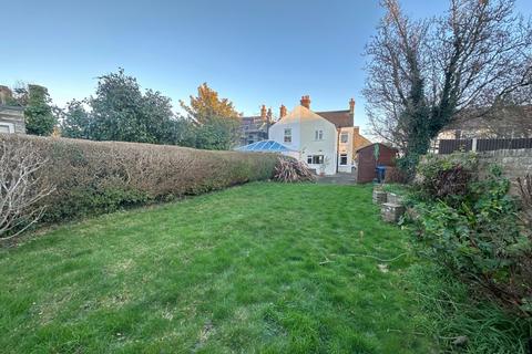 25 Herschell Square, Walmer, Deal, CT14 7SU