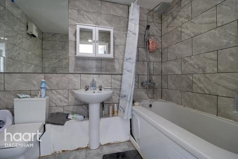 undefined, Goresbrook Road, Dagenham