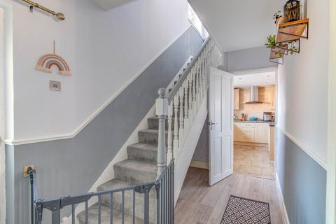 36 Foxlydiate Crescent, Redditch, B97 6NA