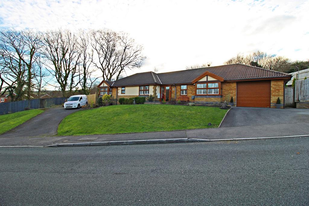 Thomastown, Porth CF39 4 bed detached house for sale £495,000