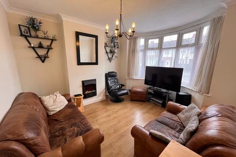 6 bedroom end of terrace house for sale - Bancroft Road, Icknield