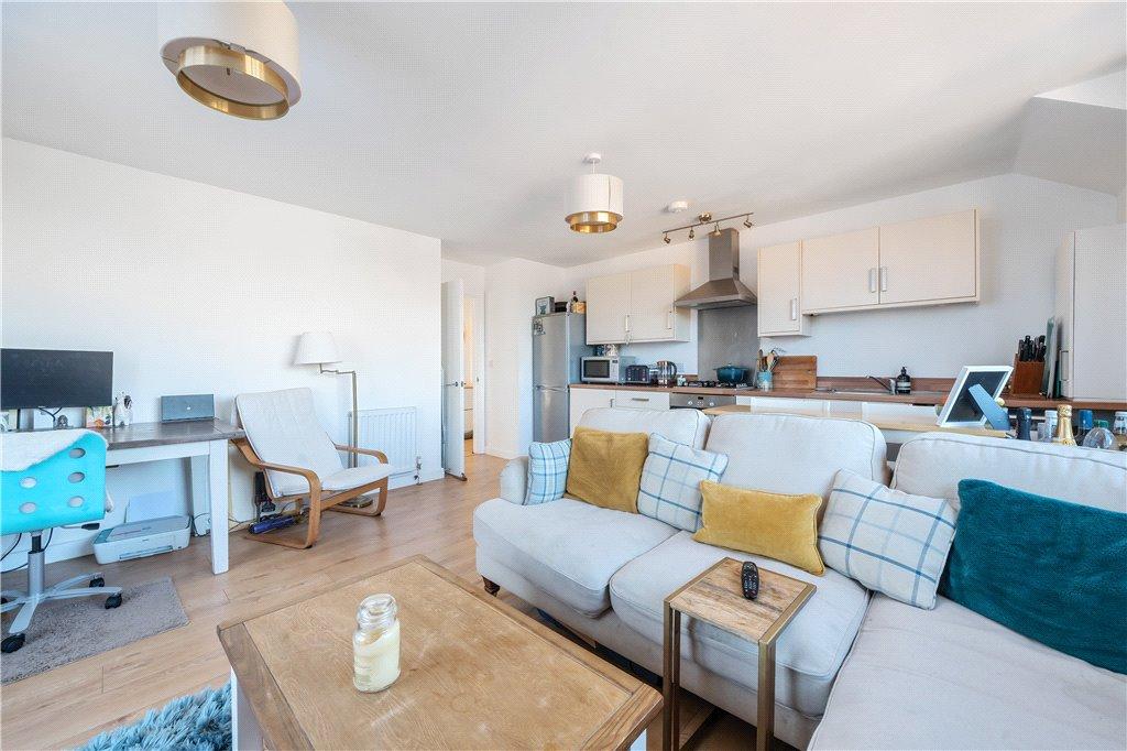 Kingston Road, Leatherhead, Surrey 1 bed apartment for sale £123,750