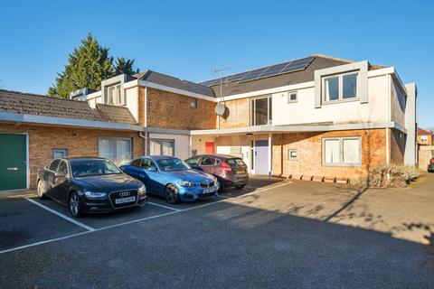 1 bedroom apartment for sale, Kingston Road, Leatherhead+, Surrey