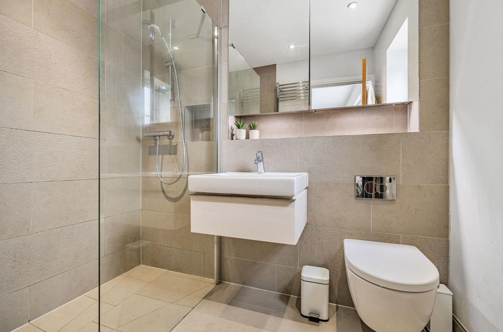 En-suite shower room