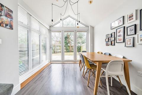 3 Farriers Walk, Horsham, RH12 1DS