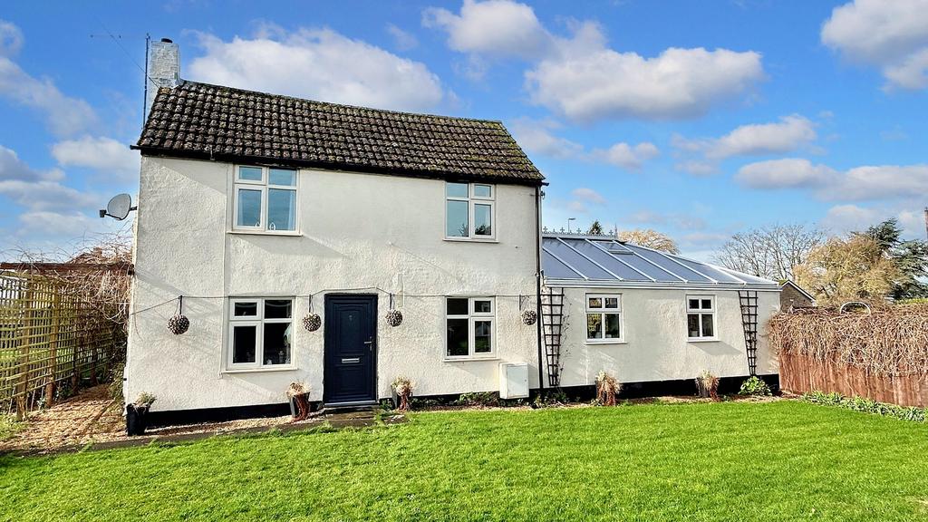 Mill Hill Lane, March, PE15 3 bed detached house for sale £350,000