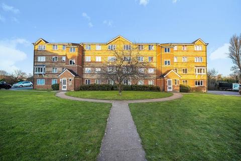2 bedroom flat for sale - Orkney House,  Watford,  WD18