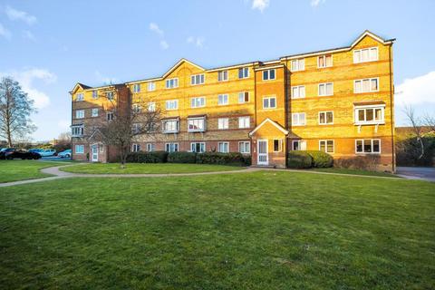 2 bedroom flat for sale, Orkney House,  Watford,  WD18