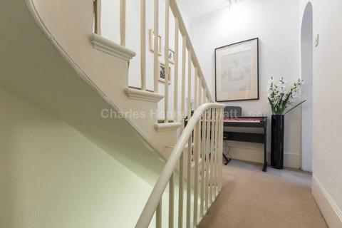 3 bedroom apartment for sale, Adelaide Road, London
