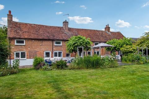 5 bedroom detached house to rent, The Longhouse, Aston Clinton