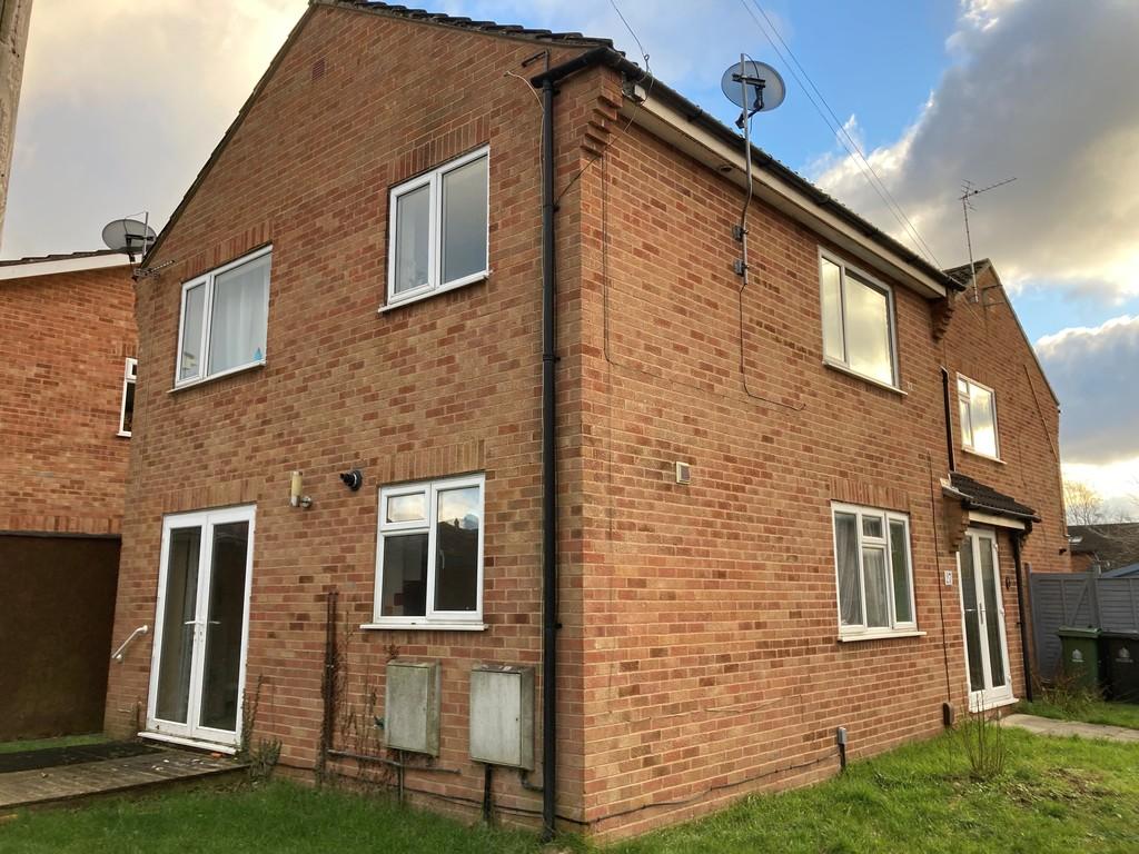 Leven Close, Longlevens 1 bed £119,950