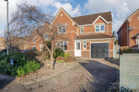 2 Ash Close, Hethersett, Norwich, NR9 3RE