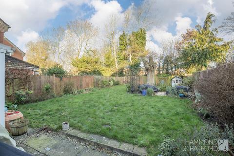 2 Ash Close, Hethersett, Norwich, NR9 3RE