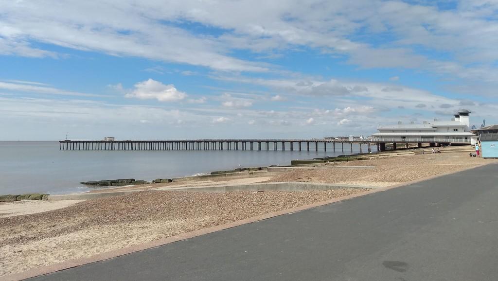 Felixstowe pier